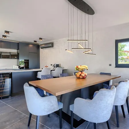 Marko By Interhome Vila Sveti Lovreč Pazenatički