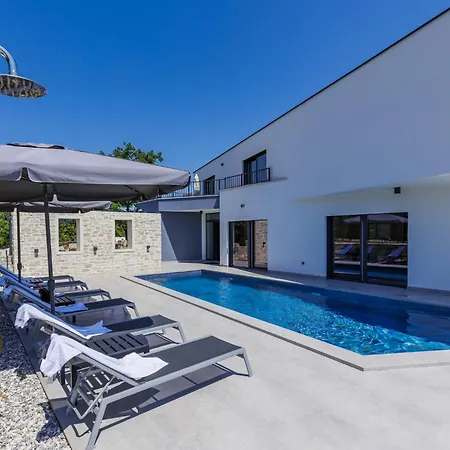 Marko By Interhome Vila